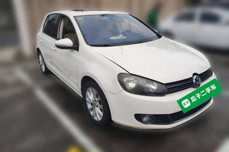 Used Volkswagen Golf 2011 1.4 TSI Automatic Comfort Model Front Right 45 Deg