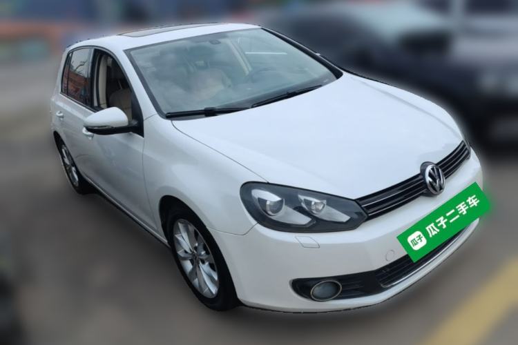 Used Volkswagen Golf 2011 1.4 TSI Automatic Luxury Edition Front Right 45 Deg