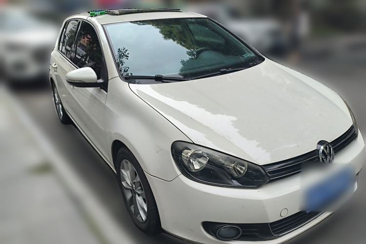 Used Volkswagen Golf 2011 1.4 TSI Automatic Comfort Model Front Right 45 Deg