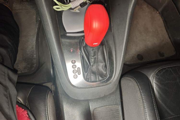 Used Volkswagen Golf 2011 1.4 TSI Luxury Touring Edition Gear Lever