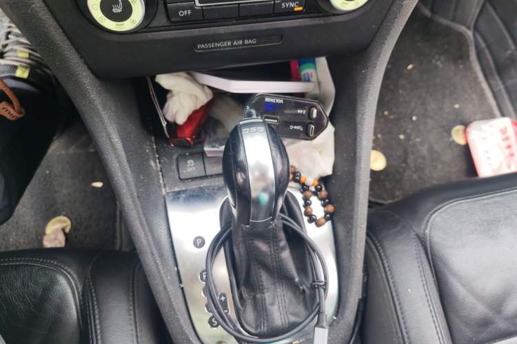 Used Volkswagen Golf 2011 1.4 TSI Luxury Touring Edition Gear Lever