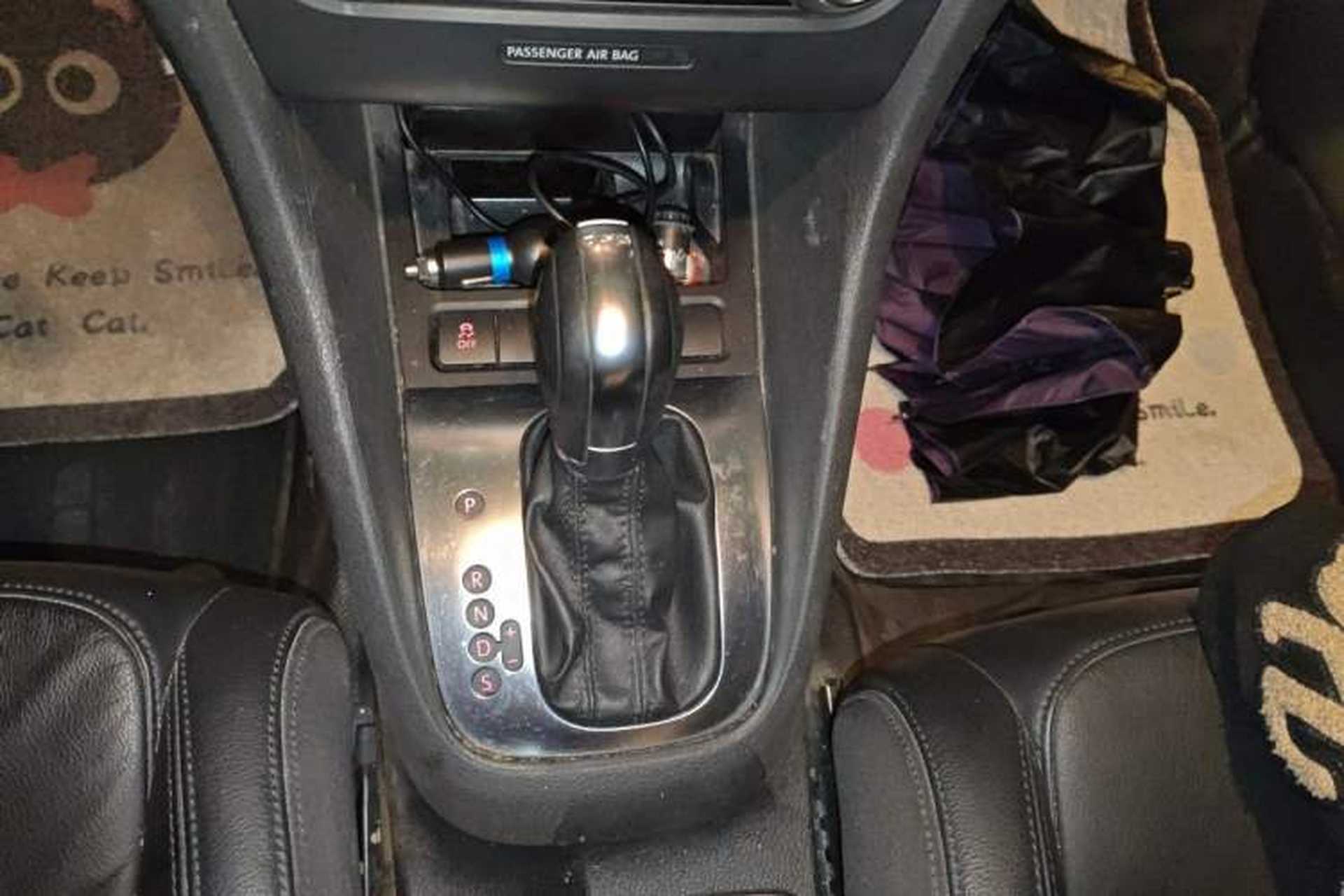 Used Volkswagen Golf 2011 1.4 TSI Luxury Touring Edition Gear Lever