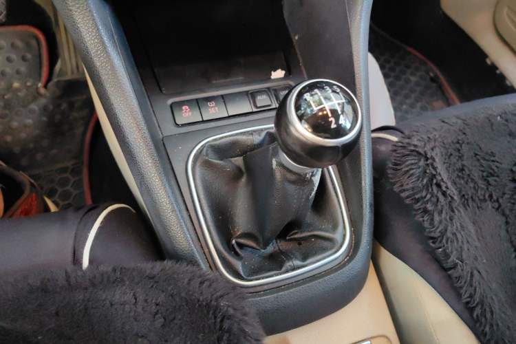 Used Volkswagen Golf 2011 1.4 TSI Manual Comfort Edition Gear Lever