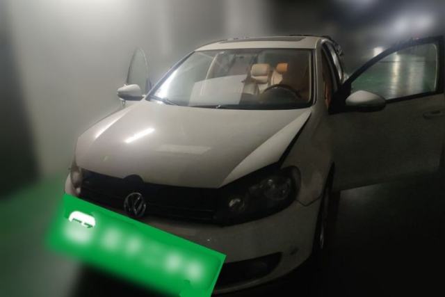 Volkswagen Golf 2011 1.6L Automatic Comfort Model مستعملة