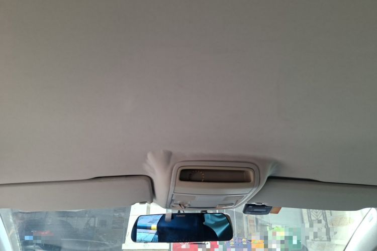Used Volkswagen Golf 2011 1.6L Automatic Fashion Edition Headliner