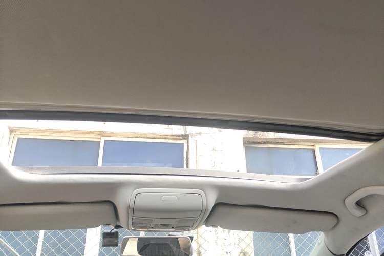 Used Volkswagen Golf 2011 1.4 TSI Automatic Comfort Model Headliner