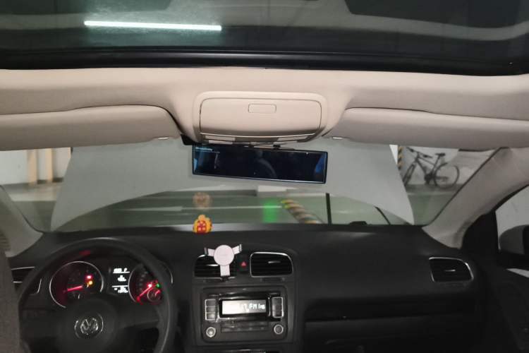 Used Volkswagen Golf 2011 1.6L Automatic Comfort Model Headliner