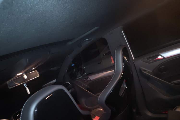 Used Volkswagen Golf 2011 2.0 TSI R Headliner