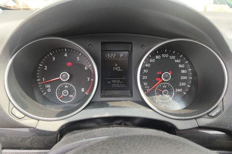 Used Volkswagen Golf 2011 1.4 TSI Automatic Comfort Model Instrument Cluster