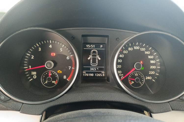 Used Volkswagen Golf 2011 1.4 TSI Comfort Travel Edition Instrument Cluster