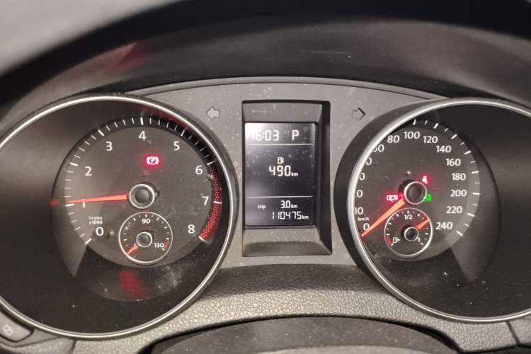 Used Volkswagen Golf 2011 1.6L Automatic Comfort Model Instrument Cluster
