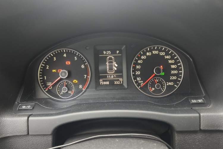 Used Volkswagen Golf 2011 1.4TSI Cross Golf Instrument Cluster