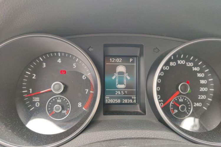 Used Volkswagen Golf 2011 1.4 TSI Comfort Travel Edition Instrument Cluster