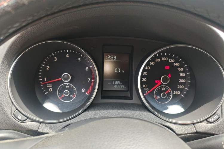 Used Volkswagen Golf 2011 1.4 TSI Manual Comfort Edition Instrument Cluster