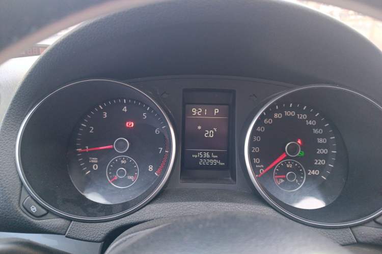 Used Volkswagen Golf 2011 1.6L Automatic Fashion Edition Instrument Cluster