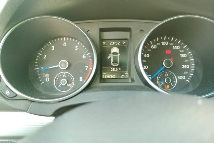 Used Volkswagen Golf 2011 2.0 TSI R Instrument Cluster