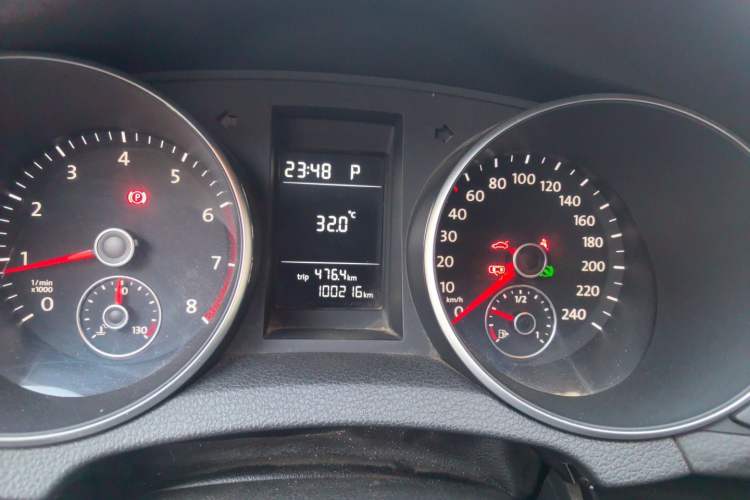 Used Volkswagen Golf 2011 1.4 TSI Automatic Comfort Model Instrument Cluster