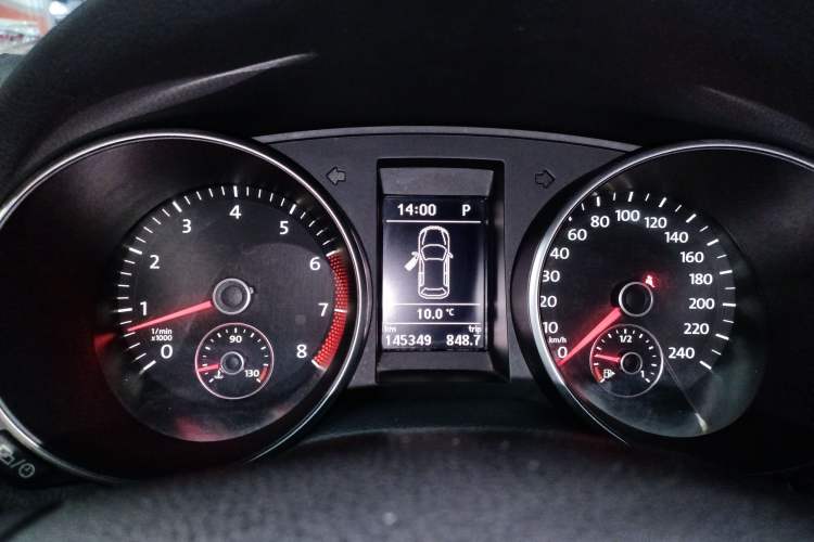 Used Volkswagen Golf 2011 1.4 TSI Luxury Touring Edition Instrument Cluster