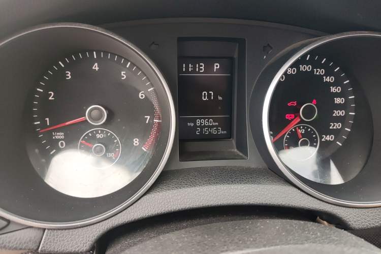 Used Volkswagen Golf 2011 1.4 TSI Automatic Comfort Model Instrument Cluster