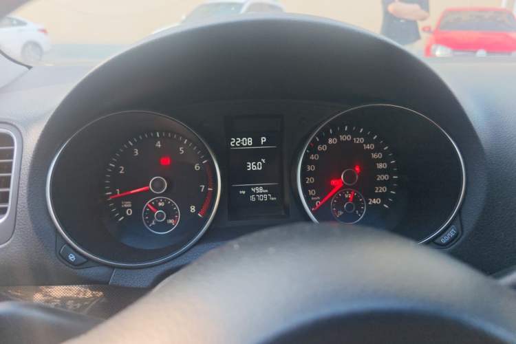 Used Volkswagen Golf 2011 1.4 TSI Automatic Luxury Edition Instrument Cluster
