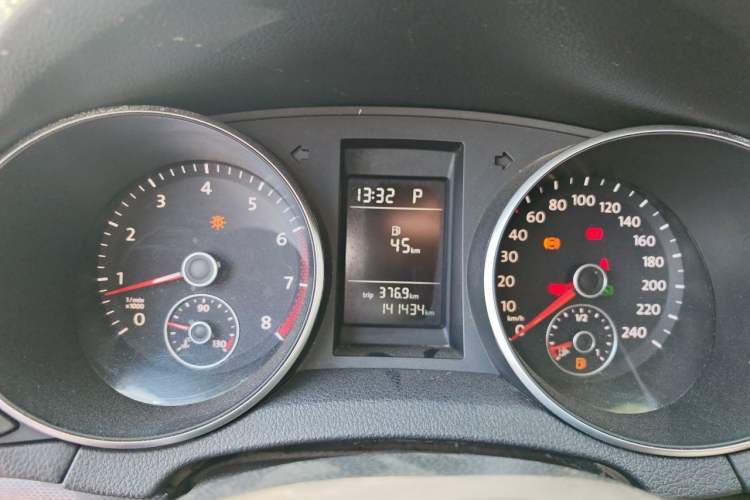 Used Volkswagen Golf 2011 1.4 TSI Automatic Comfort Model Instrument Cluster