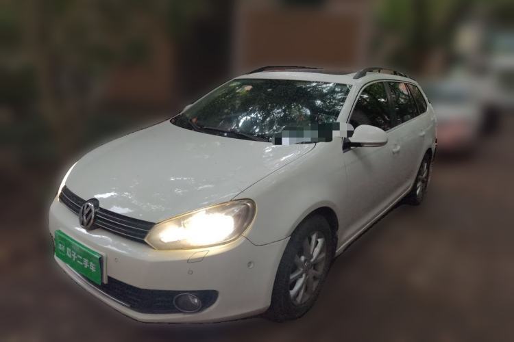 Used Volkswagen Golf 2011 1.4 TSI Luxury Touring Edition Guazi used car, China used car export, Used car for sale, Used  cars, Cheapest cars for sale
