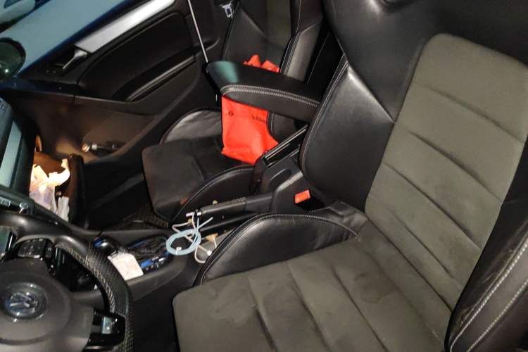 Used Volkswagen Golf 2011 2.0 TSI R Left Front Seat