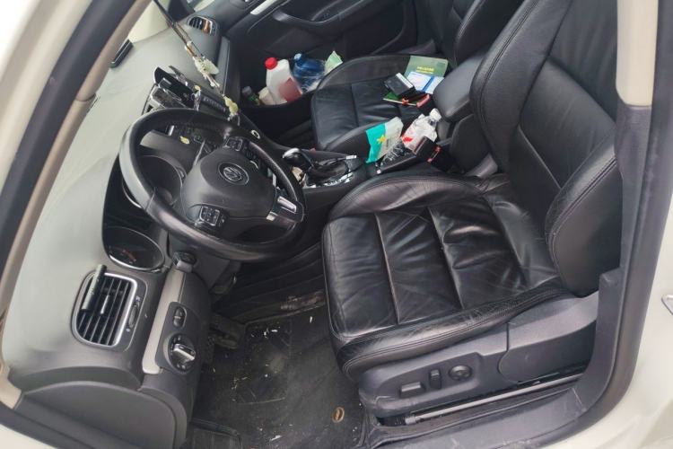 Used Volkswagen Golf 2011 1.4 TSI Luxury Touring Edition Left Front Seat