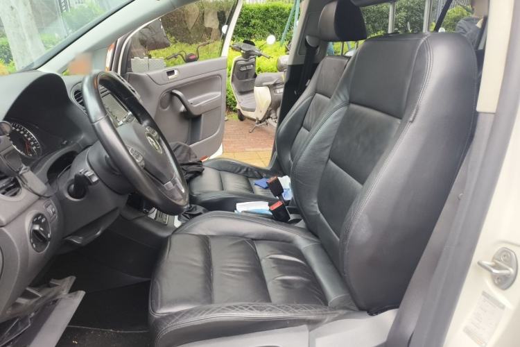 Used Volkswagen Golf 2011 1.4TSI Cross Golf Left Front Seat