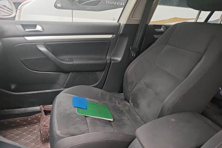 Used Volkswagen Golf 2011 1.4 TSI Comfort Travel Edition Left Front Seat