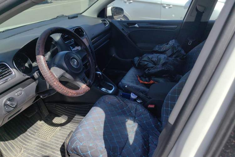 Used Volkswagen Golf 2011 1.4 TSI Automatic Comfort Model Left Front Seat