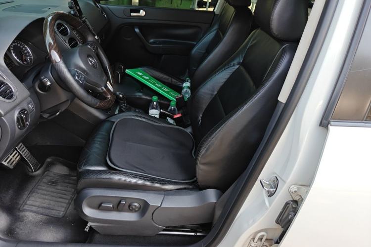 Used Volkswagen Golf 2011 1.4TSI Cross Golf Left Front Seat