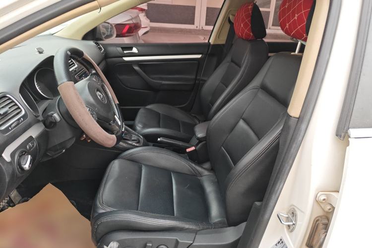 Used Volkswagen Golf 2011 1.4 TSI Luxury Touring Edition Left Front Seat
