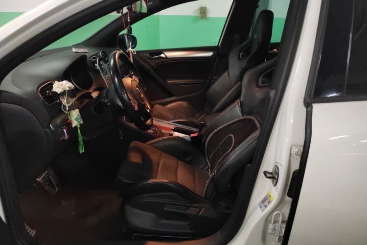 Used Volkswagen Golf 2011 2.0 TSI R Left Front Seat