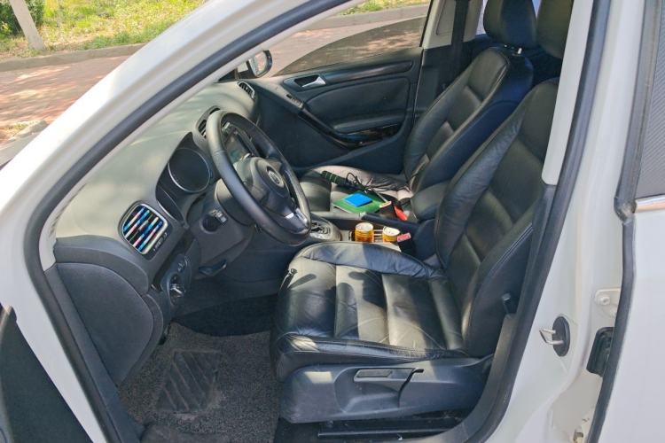 Used Volkswagen Golf 2011 1.4 TSI Automatic Comfort Model Left Front Seat