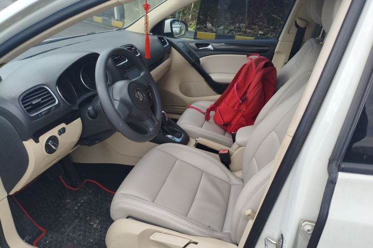 Used Volkswagen Golf 2011 1.4 TSI Automatic Comfort Model Left Front Seat