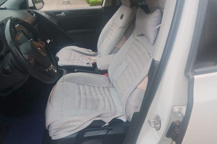 Used Volkswagen Golf 2011 1.6 Manual Comfort Model Left Front Seat