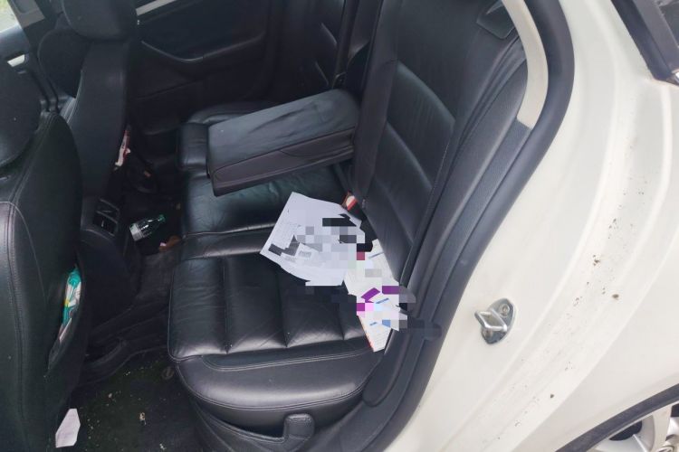 Used Volkswagen Golf 2011 1.4 TSI Luxury Touring Edition Left Rear Seat