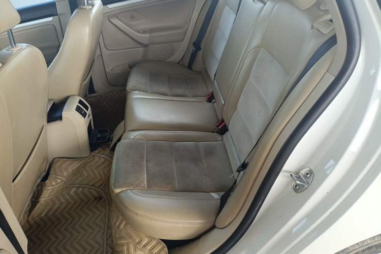 Used Volkswagen Golf 2011 1.4 TSI Comfort Travel Edition Left Rear Seat