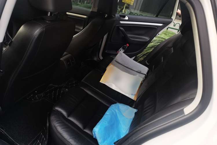 Used Volkswagen Golf 2011 1.4 TSI Luxury Touring Edition Left Rear Seat