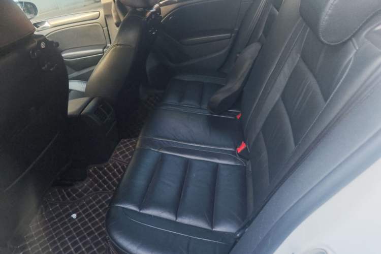 Used Volkswagen Golf 2011 1.4 TSI Automatic Luxury Edition Left Rear Seat