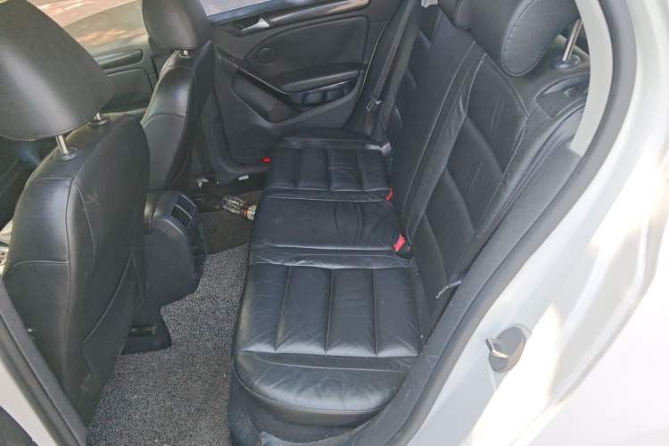 Used Volkswagen Golf 2011 1.4 TSI Automatic Comfort Model Left Rear Seat
