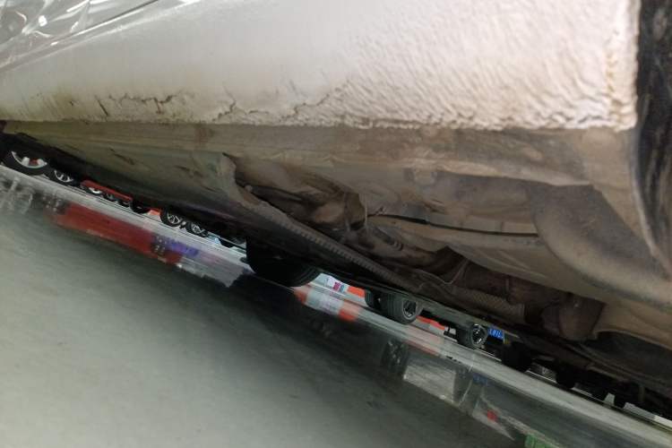 Used Volkswagen Golf 2011 1.4 TSI Luxury Touring Edition Left Side Sill