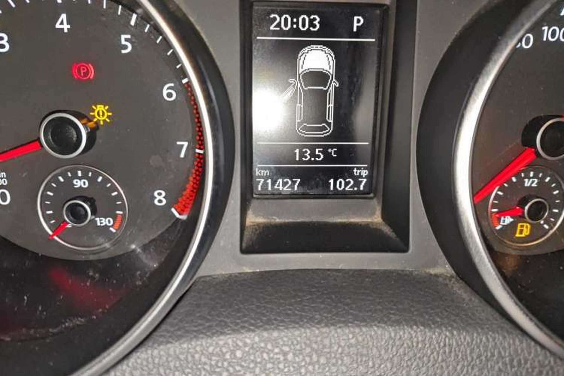 Used Volkswagen Golf 2011 1.4 TSI Luxury Touring Edition Odometer Close Up