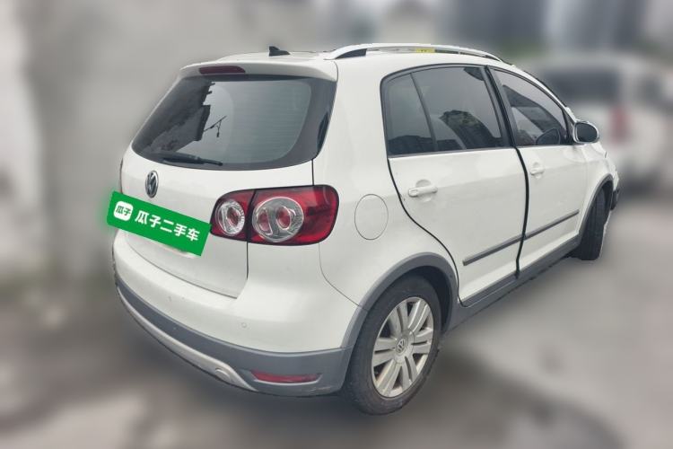 Used Volkswagen Golf 2011 1.4TSI Cross Golf Rear Right 45 Deg