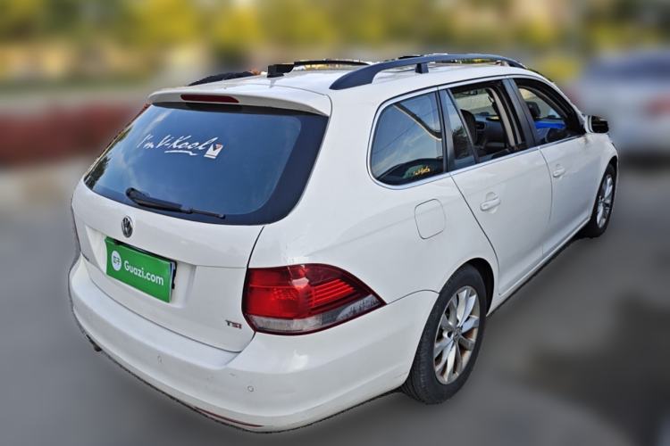Used Volkswagen Golf 2011 1.4 TSI Comfort Travel Edition Rear Right 45 Deg