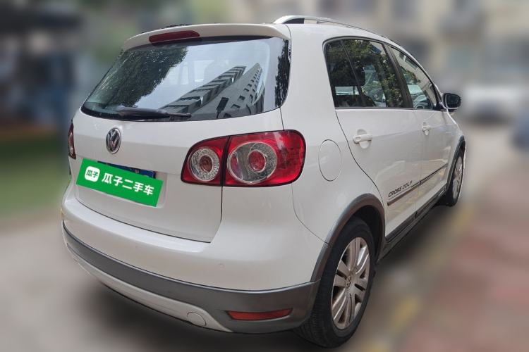 Used Volkswagen Golf 2011 1.4TSI Cross Golf Rear Right 45 Deg