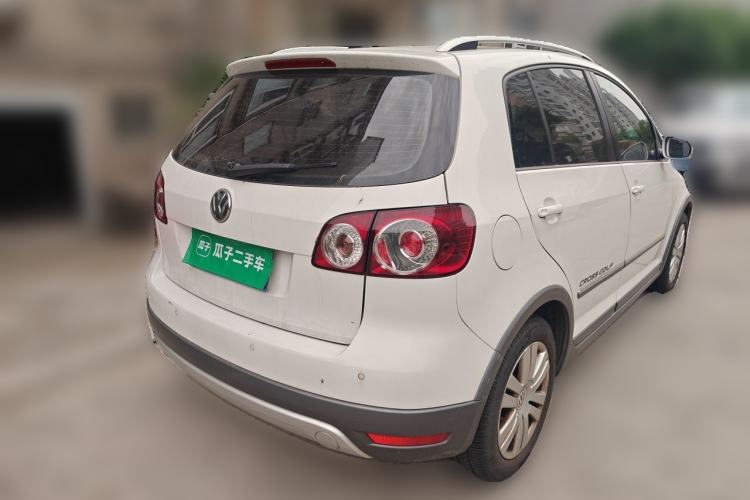 Used Volkswagen Golf 2011 1.4TSI Cross Golf Rear Right 45 Deg