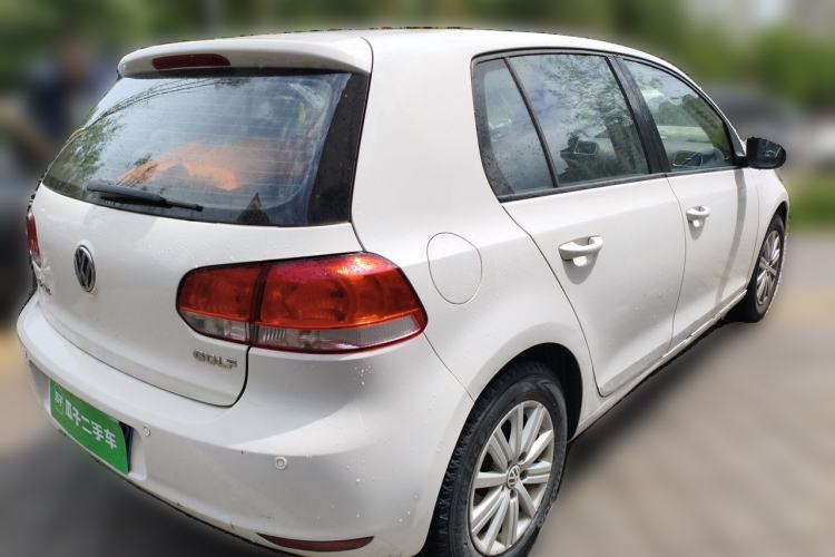 Used Volkswagen Golf 2011 1.6 Automatic Luxury Edition Rear Right 45 Deg