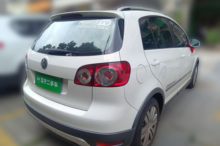 Used Volkswagen Golf 2011 1.4TSI Cross Golf Rear Right 45 Deg